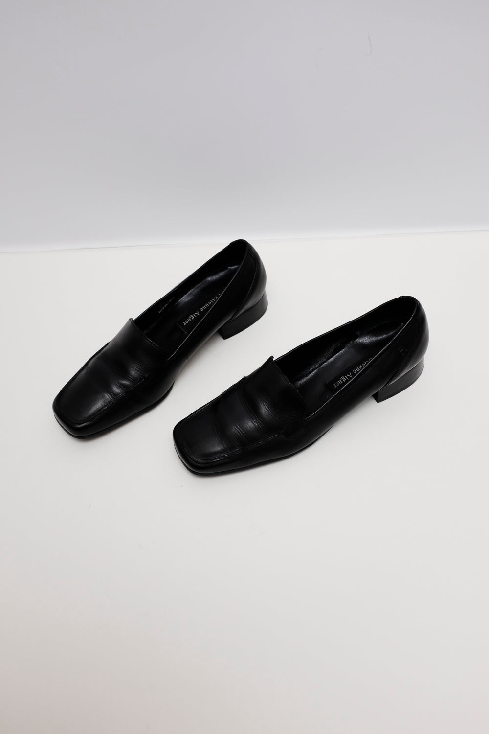 AIGNER VINTAGE BLACK LEATHER 36 37 LOAFERS