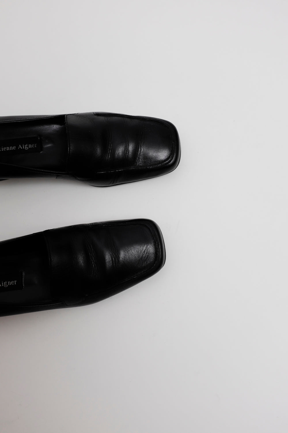 AIGNER VINTAGE BLACK LEATHER 36 37 LOAFERS