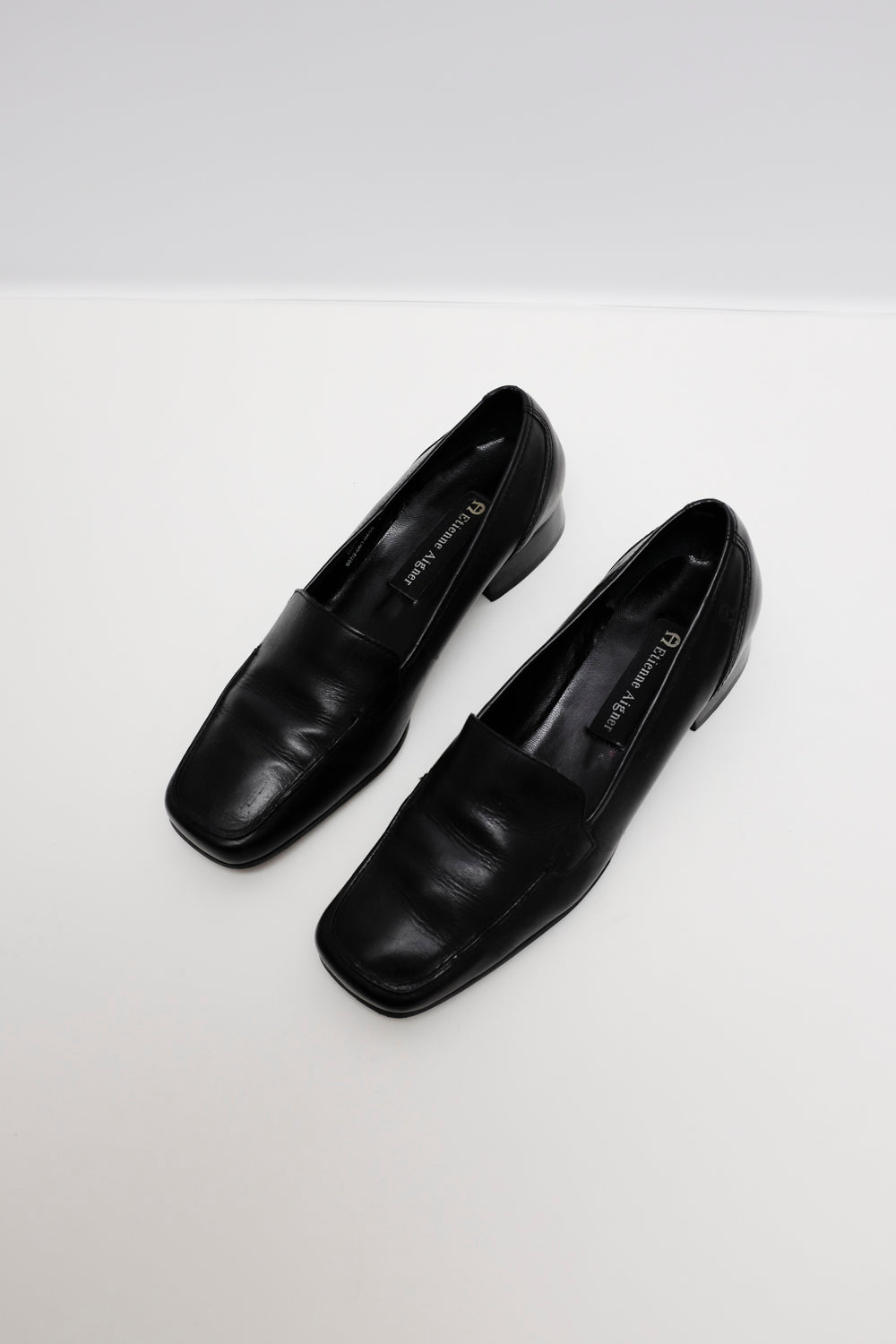 AIGNER VINTAGE BLACK LEATHER 36 37 LOAFERS