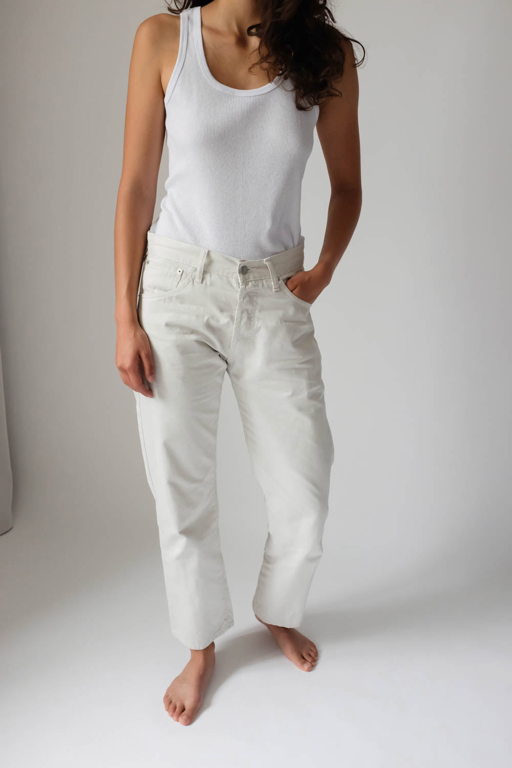 0034_LEVIS OFF WHITE JEANS